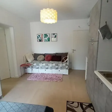 Zdenka Valica Apartment *
